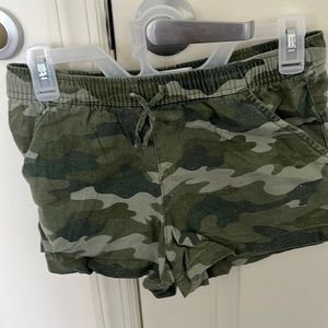 Green military style shorts old navy size 14-16
